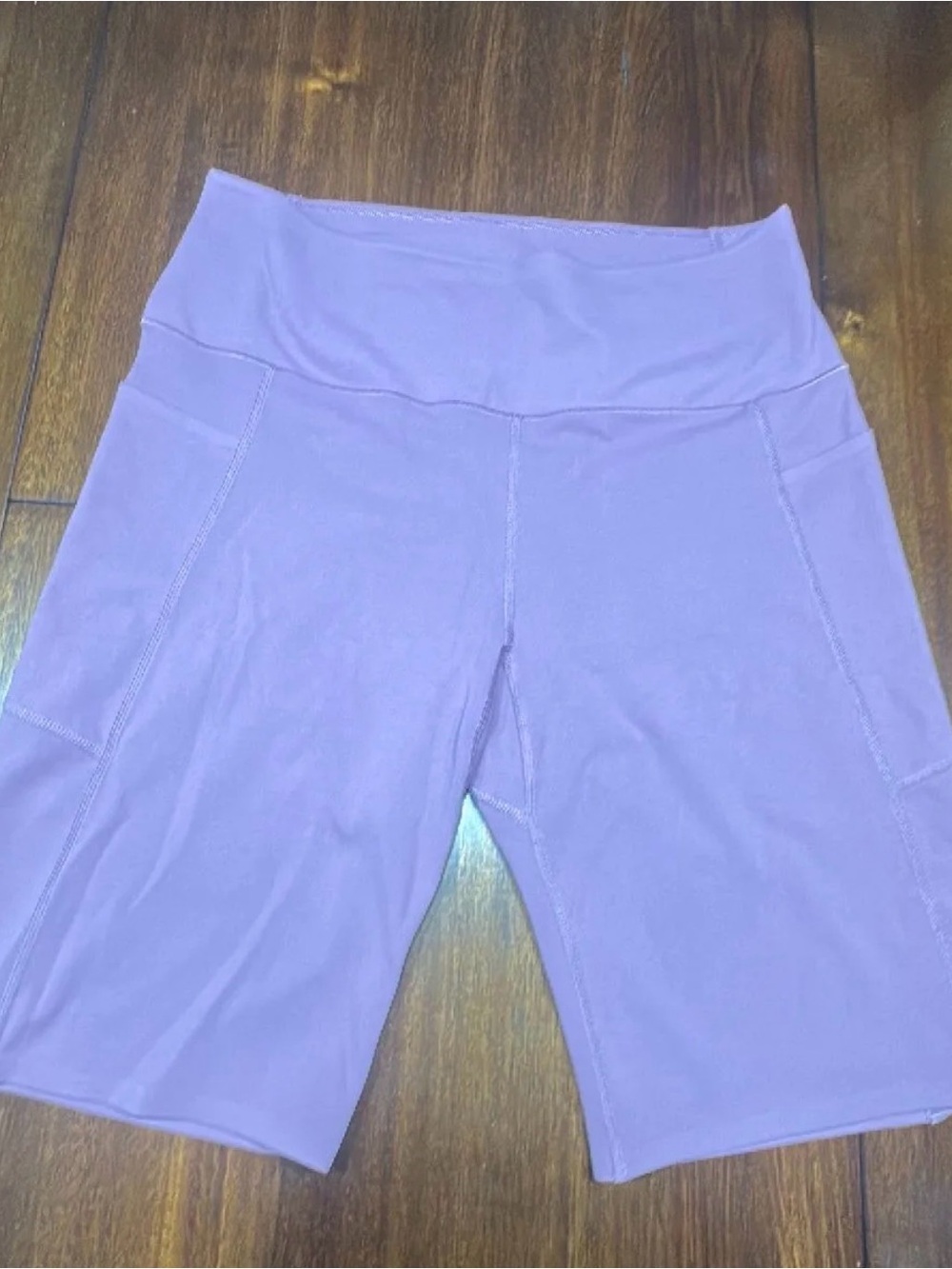 Uniqlo Lavender High-Rise Bike Shorts with Side Pockets